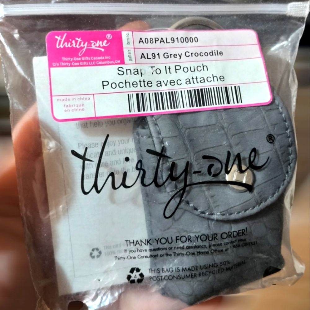 New Thirty One Snap to It Pouch charcoal gray color